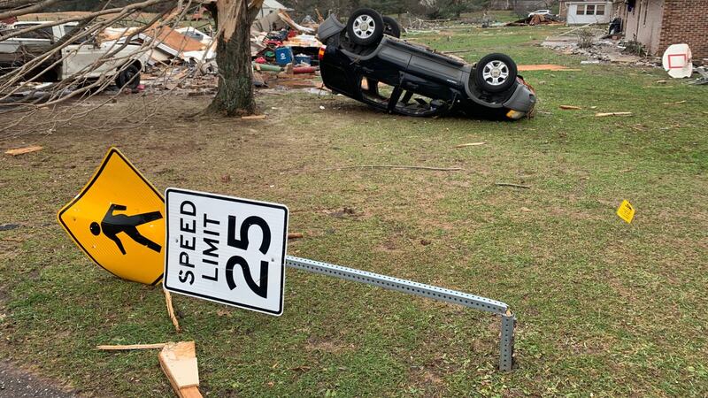 Tornado damage Bowling Green
