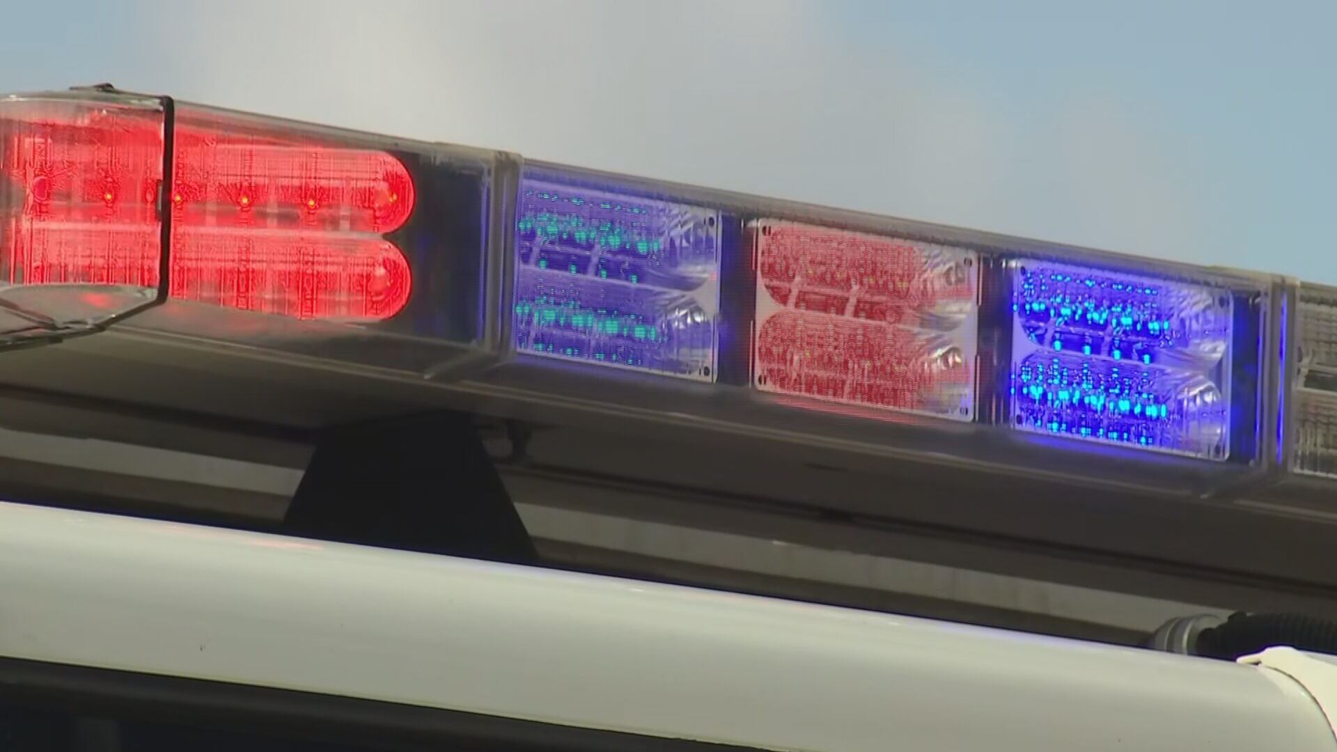 Wanted felons arrested in Grayson County after falling asleep in stalled car - Vimarsana News