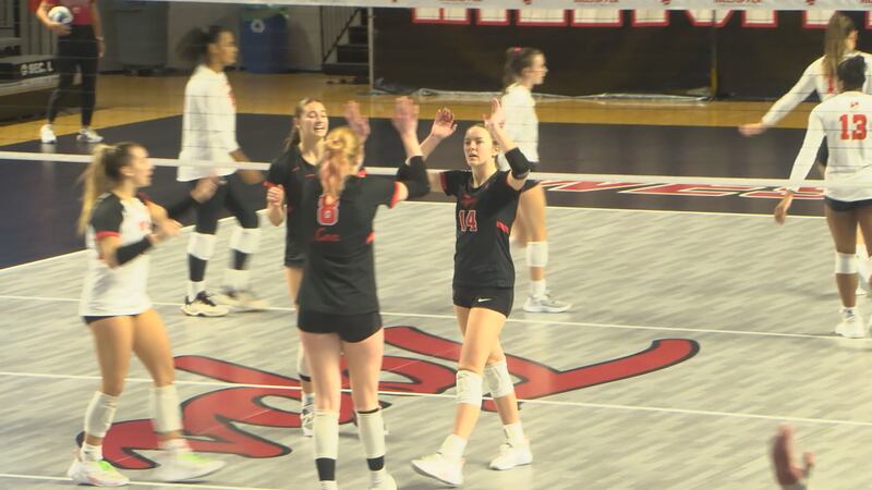 For the second time this season, redshirt sophomore setter Callie Bauer has earned the...