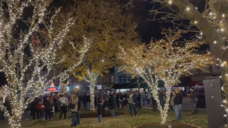 It is officially a winter wonderland in Downtown Bowling Green as Fountain Square Park was lit...
