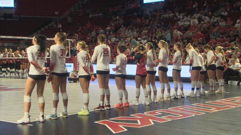 After a tough five set loss to Arkansas the previous night, the WKU Volleyball team finished...