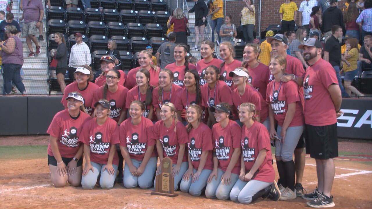 South Warren beats Barren County to win second 4th Region Softball Title in the last three years - Vimarsana News